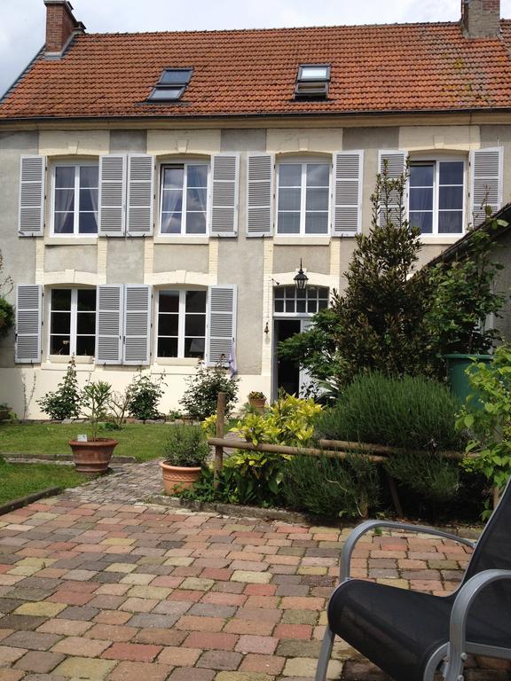 Tours-sur-Marne Comme A La Maison Bed & Breakfast エクステリア 写真